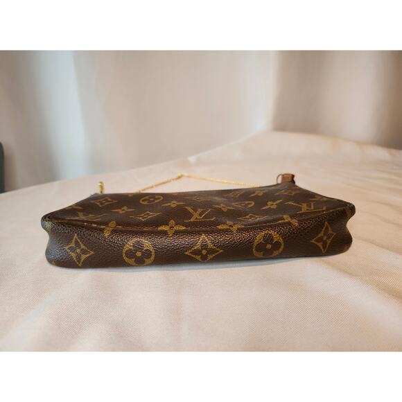 Louis Vuitton LV Monogram Pochette Accessoires with Gold Chain Vintage Bag - Picture 7 of 14